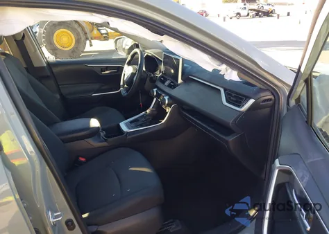 2023 Toyota Rav4 Xle z USA, uszkodzony, nr VIN 2T3W1RFV5PW269597